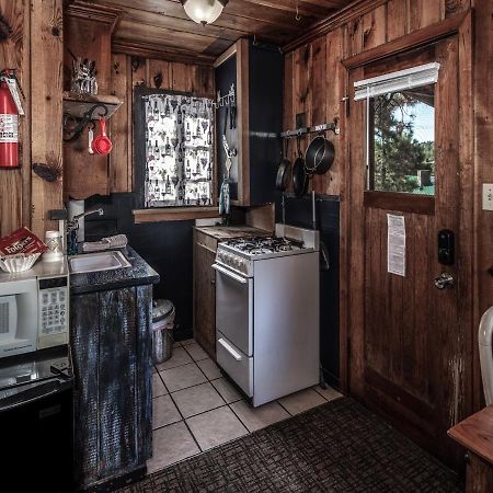 Apache Village 4, King Studio, Midtown, Sleeps 2 ルイドソ エクステリア 写真